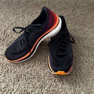 Saucony Endorphin Pro 2 - Women’s Size 8